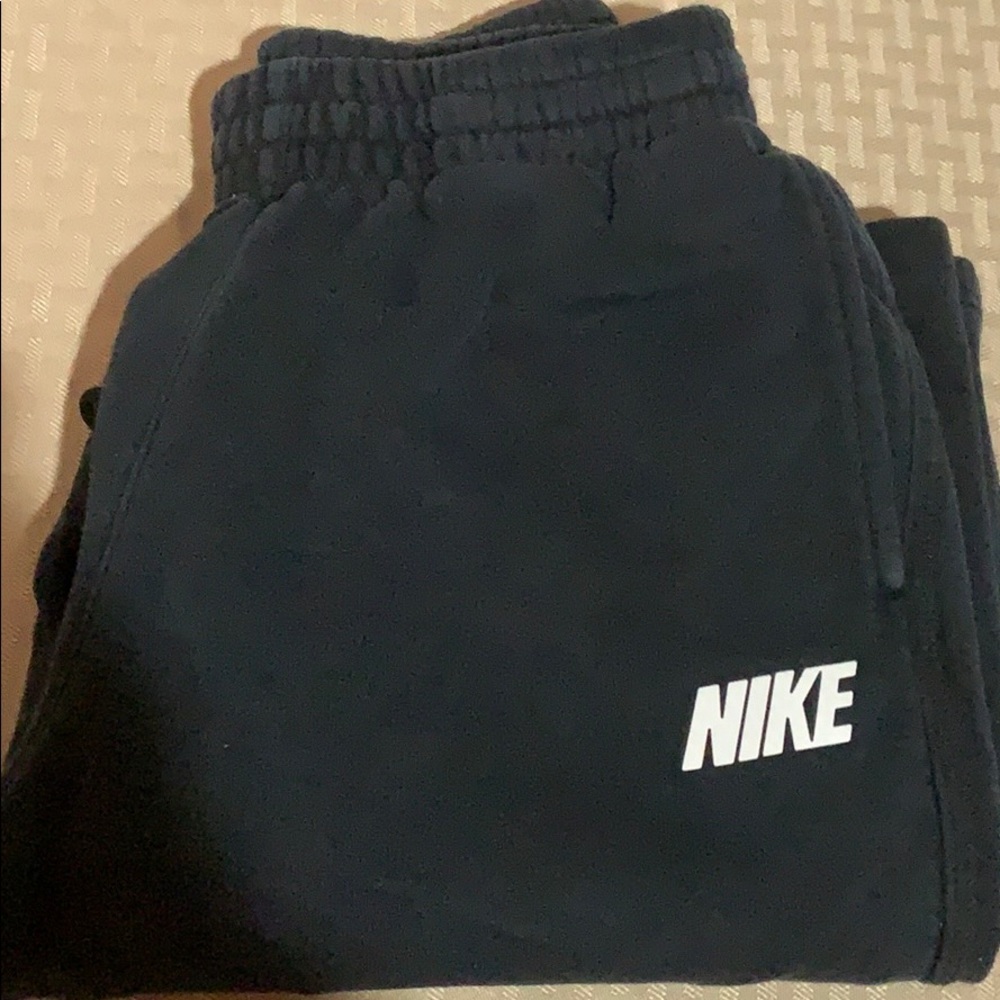 Boys size M Nike Sweats